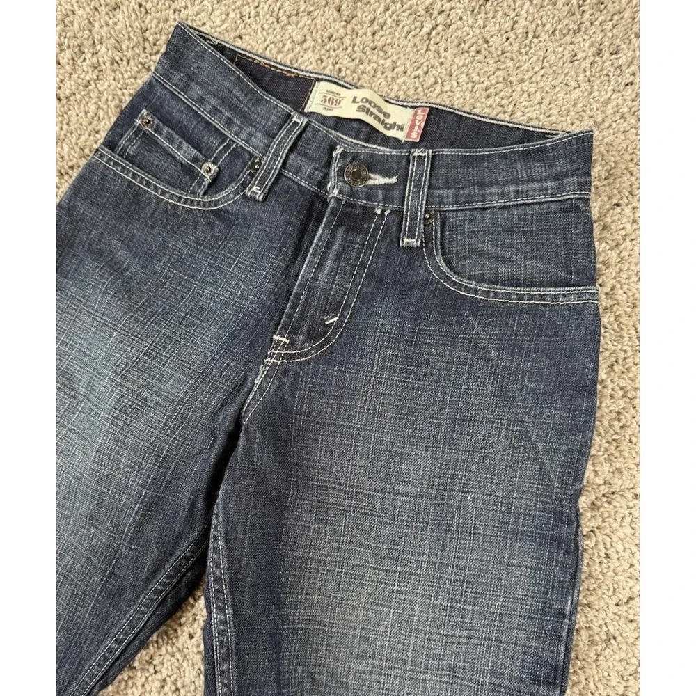 Levis levis 569